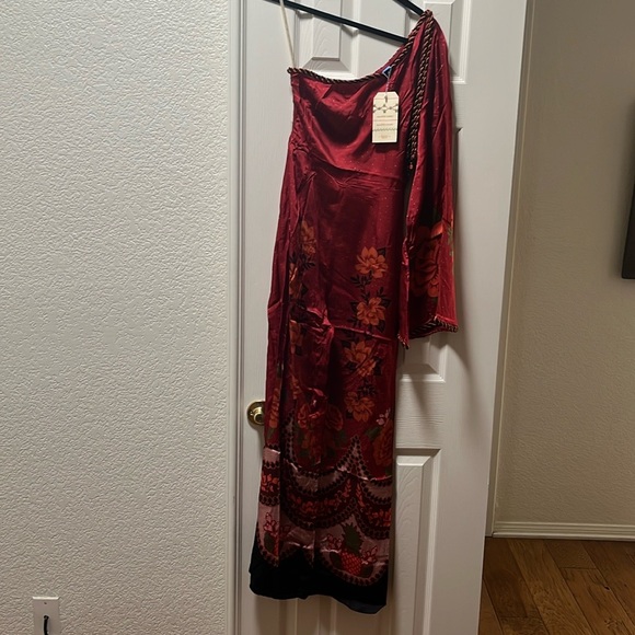 NWT FARM RIO X ANTHROPOLOGIE One Shoulder Printed Satin Jumpsuit - Picture 2 of 13